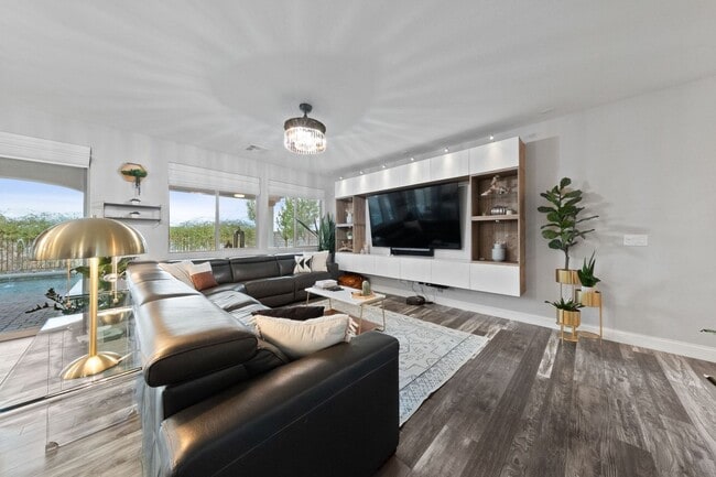 Building Photo - Luxury Dream Home with Unmatched Views and Resort-Style Amenities