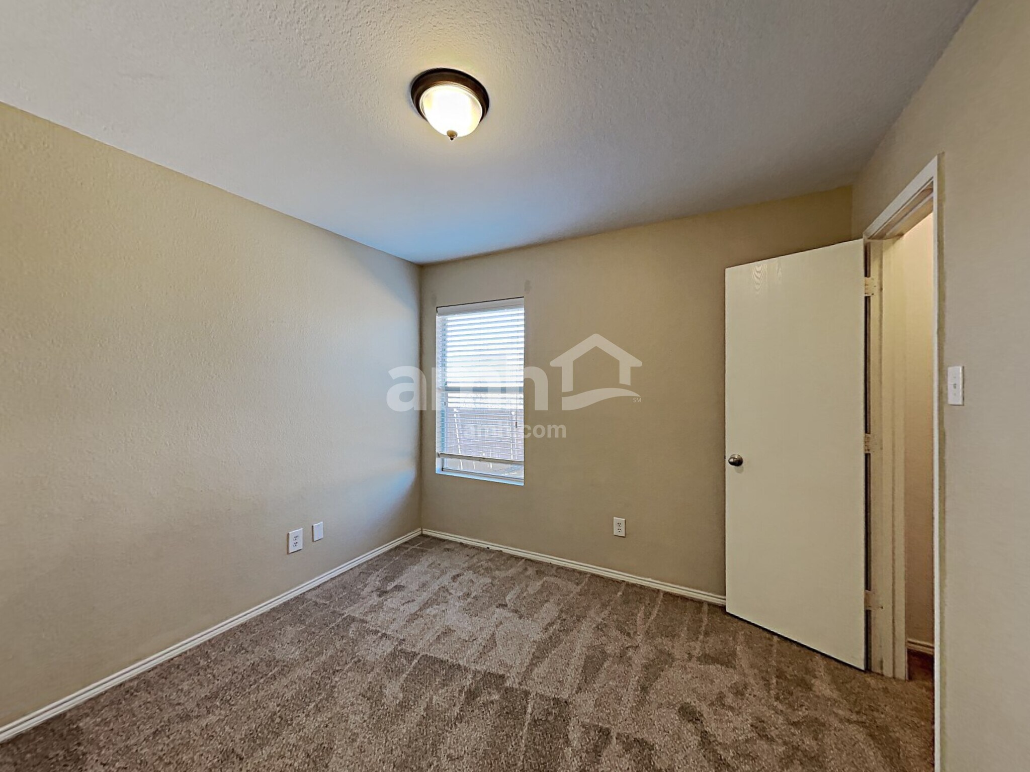 Building Photo - 1995 Kickapoo Trl