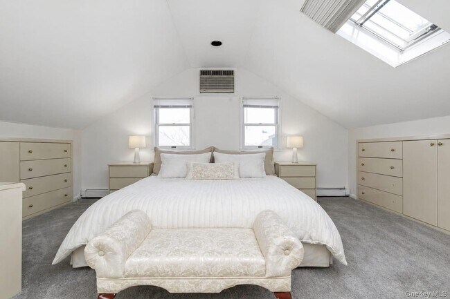 Building Photo - 73-14 174th St