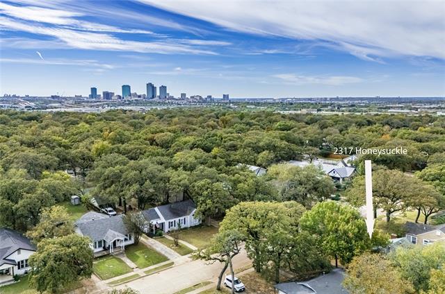 Building Photo - 2317 Honeysuckle Ave