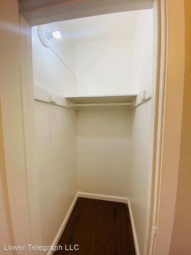 Building Photo - 2315 Telegraph Ave