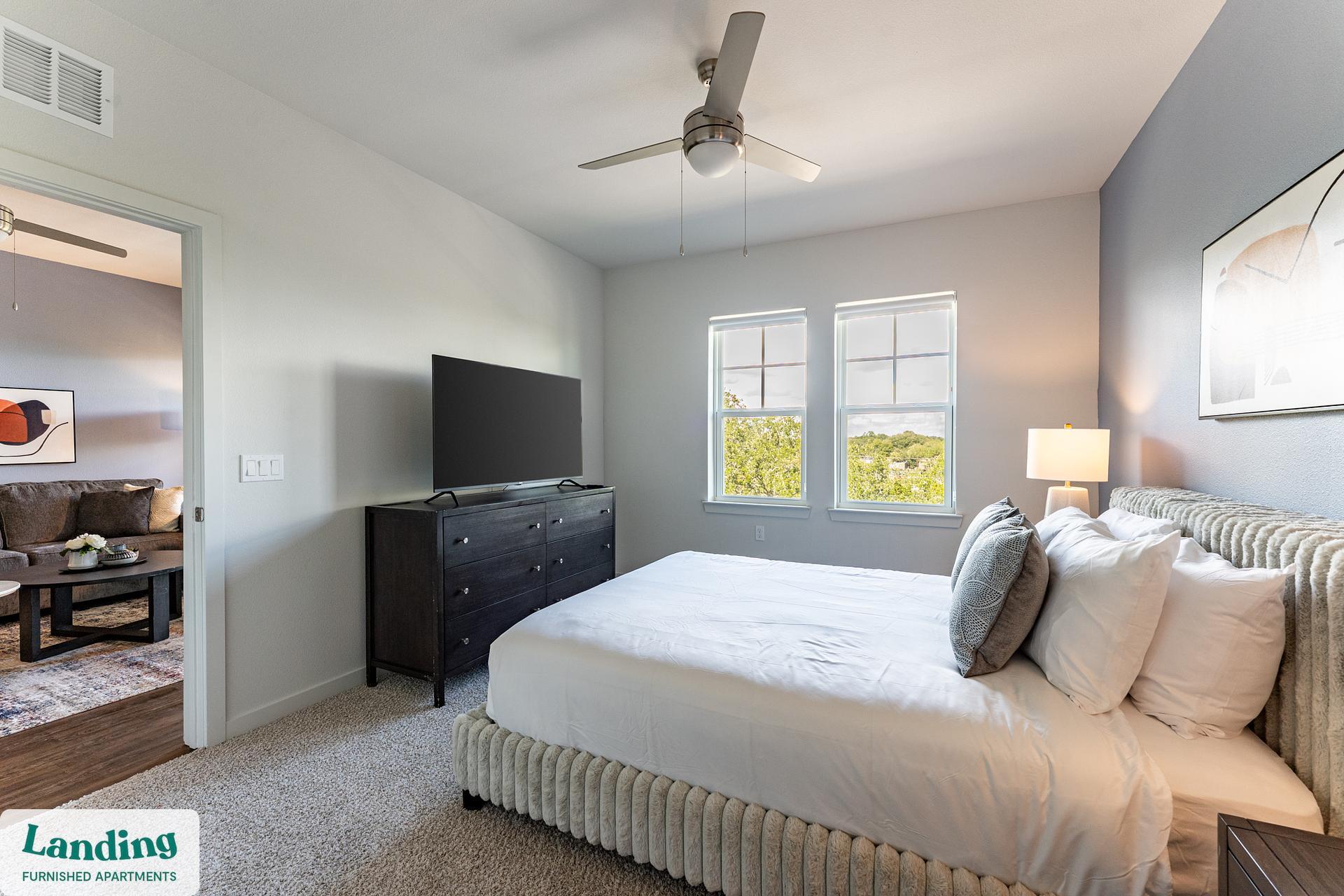 Building Photo - 1225 Utica Dr