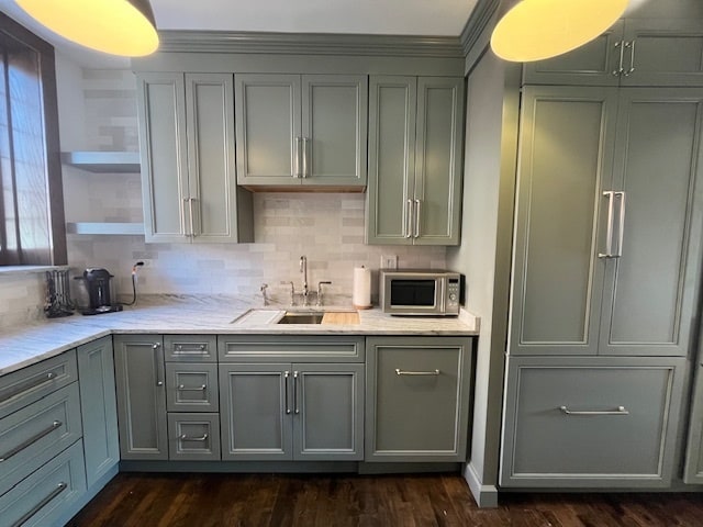 Building Photo - 1372 E 57th St