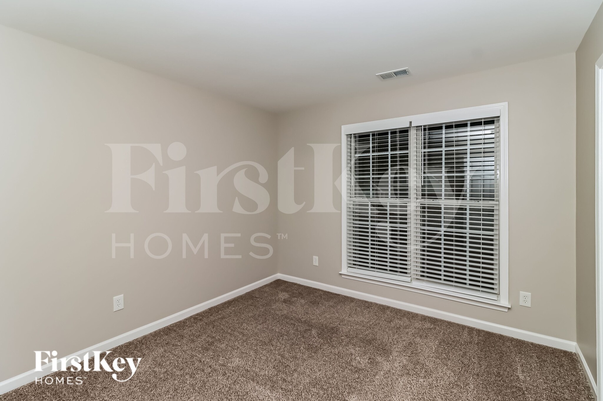Building Photo - 312 Edgemore Ct