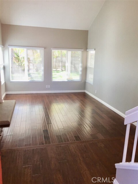 Building Photo - 45 Desert Thorn