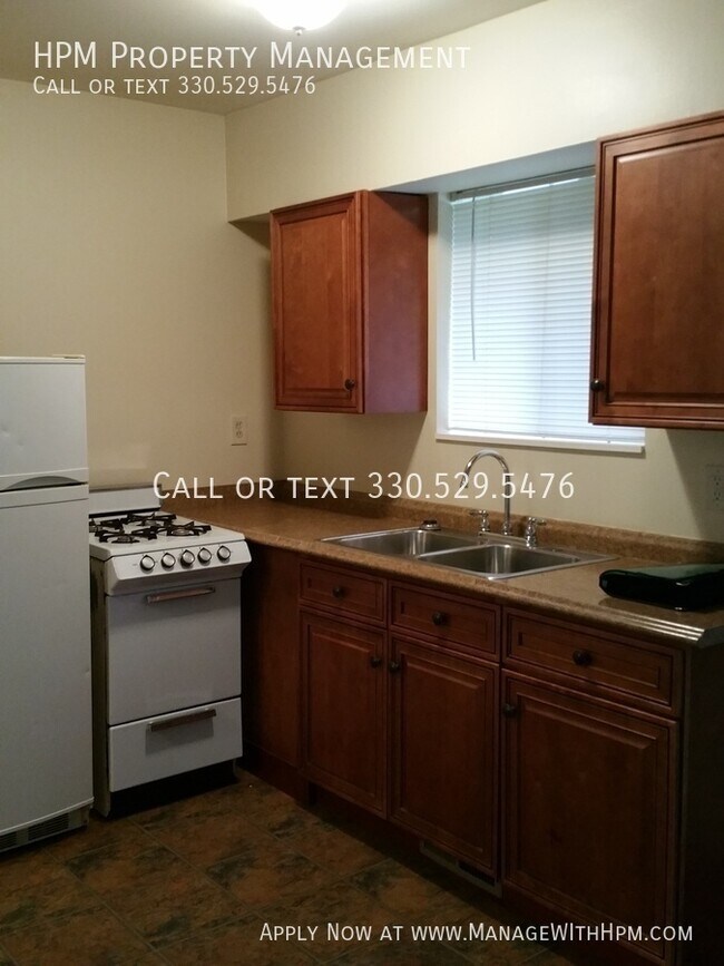 Building Photo - 2365 Newton-