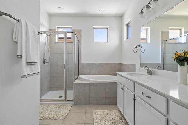 Building Photo - 9105 Garnet Dr