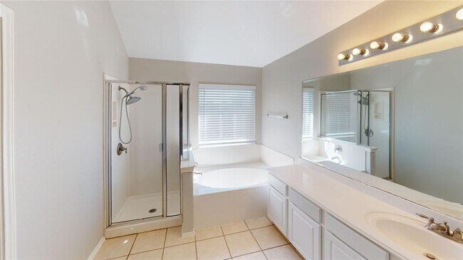 Building Photo - 1482 Rainbow Parke Dr
