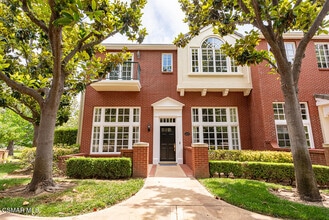 Building Photo - 2407 Swanfield Ct