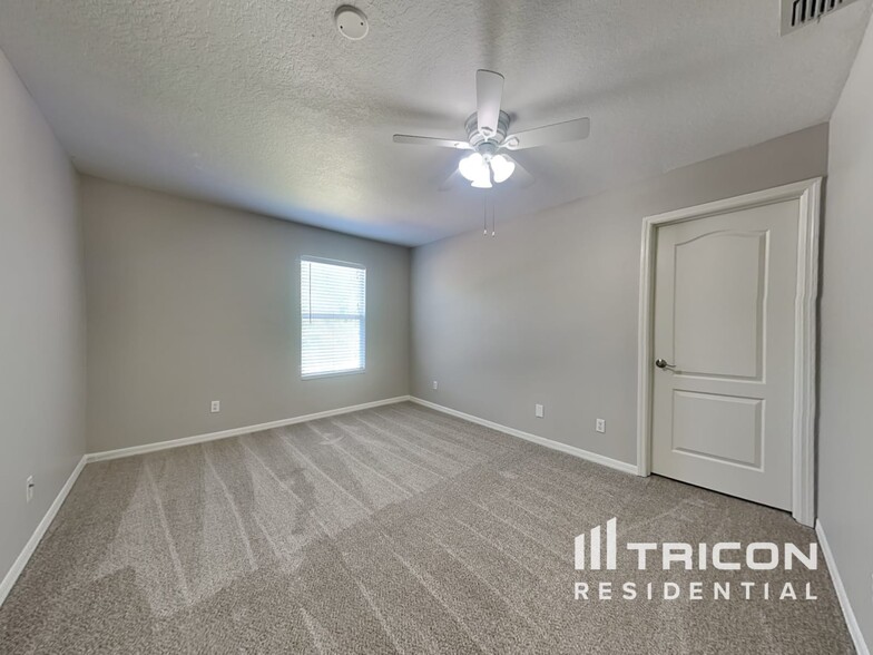 Building Photo - 20409 Sultana Ct