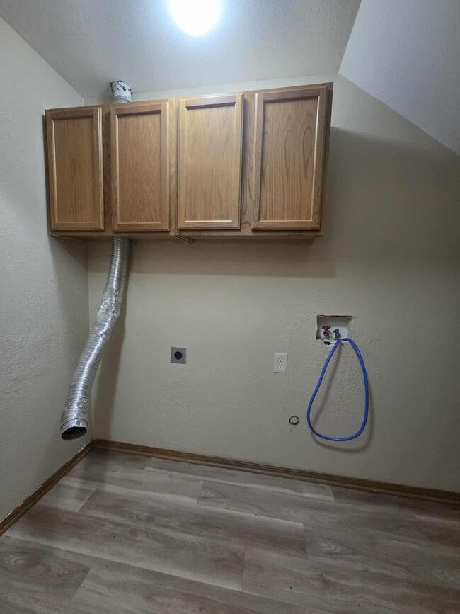 Building Photo - Affordable rental!!!