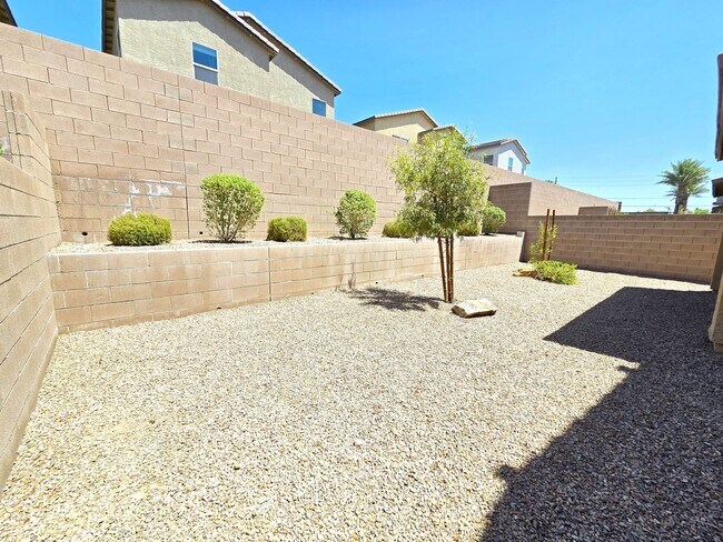 Building Photo - 2868 Amphion Ct