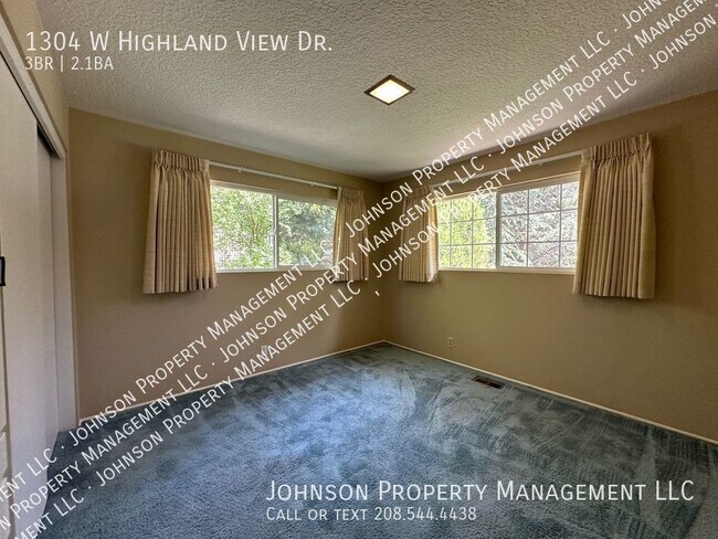 Building Photo - 1304 W Highland View Dr