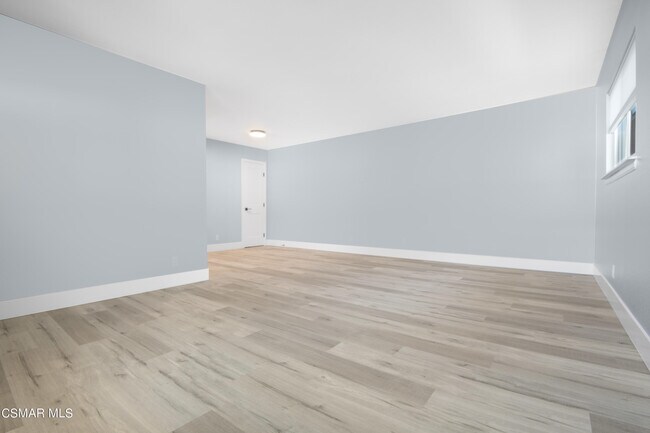 Building Photo - 2556 Spinnaker Ave