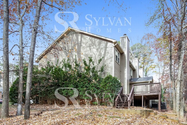 Building Photo - At Last, This Is What You Have Been Searching For!