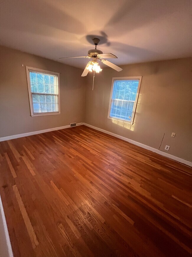 Building Photo - 101 E Westfield Blvd