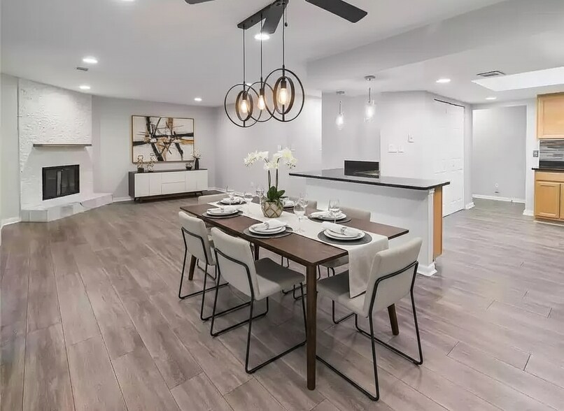 Building Photo - 2017 Powers Ferry Trce SE