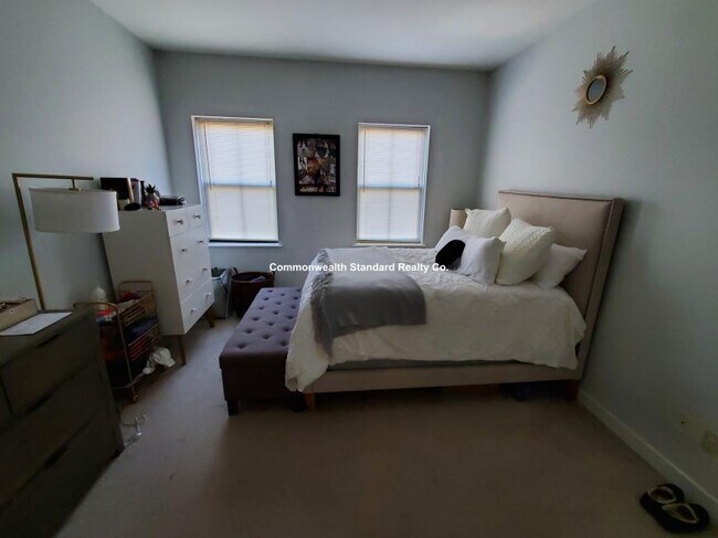Building Photo - 2 bedroom in Boston MA 02118