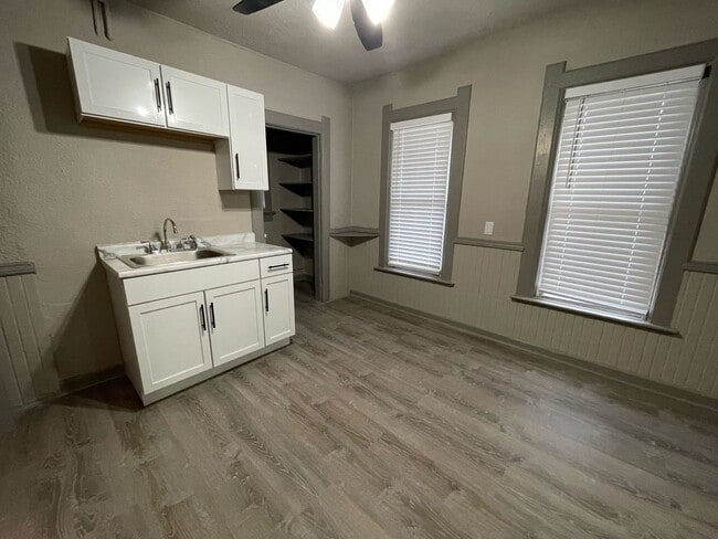 Building Photo - 2844-A N 2nd St