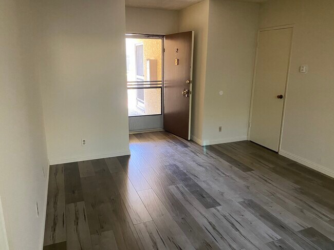 Building Photo - 11620 Iowa Ave