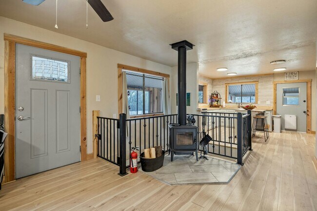 Building Photo - 5066 Iris St