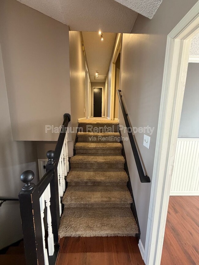 Building Photo - 2063 Winsburg Dr