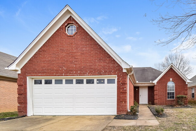 Building Photo - 8456 Cross Point Dr