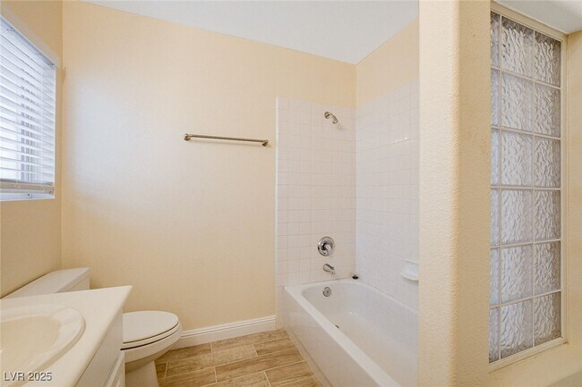Building Photo - 432 Staghorn Pass Ave