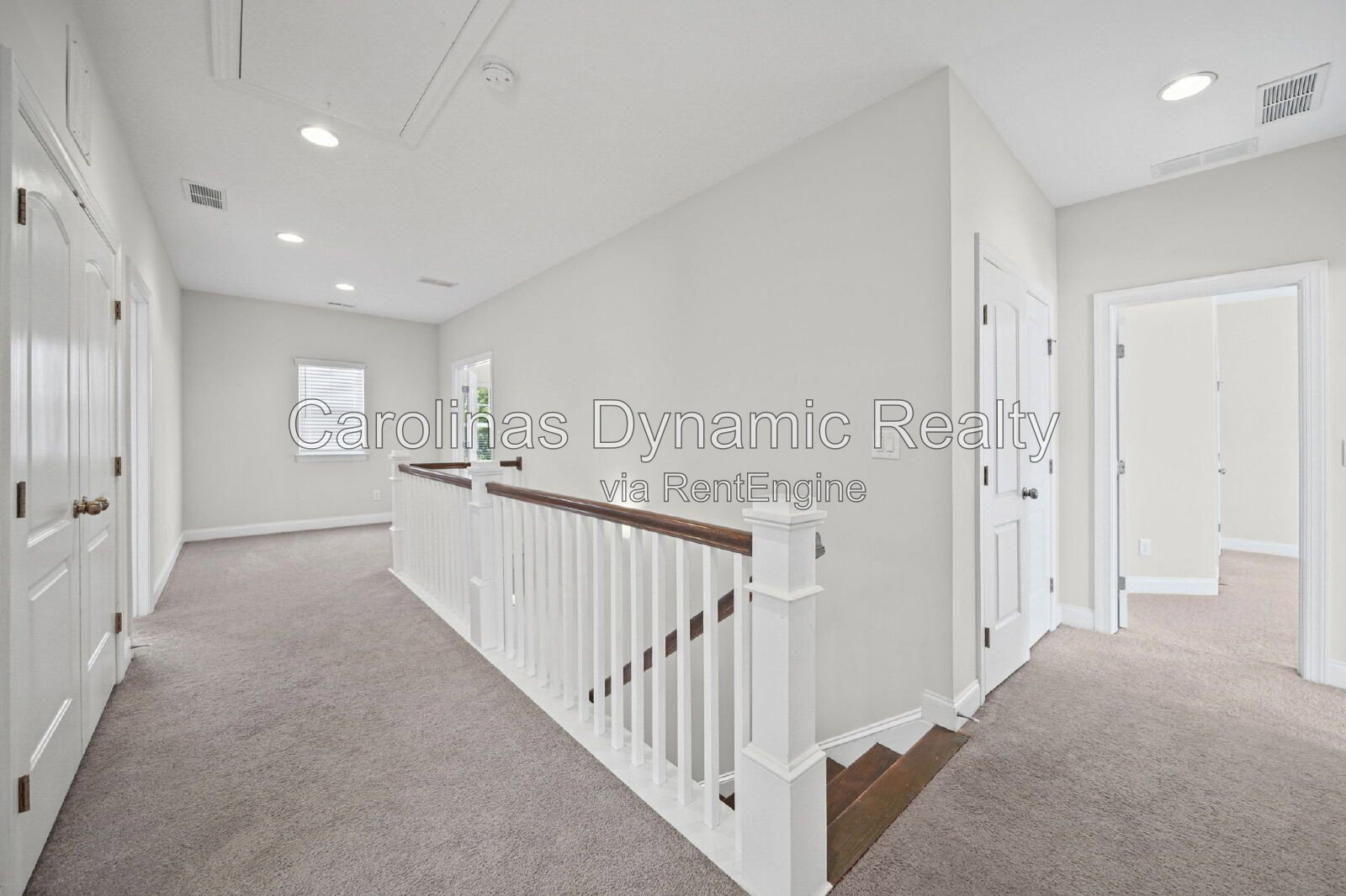 Building Photo - 1106 Cigar Ln