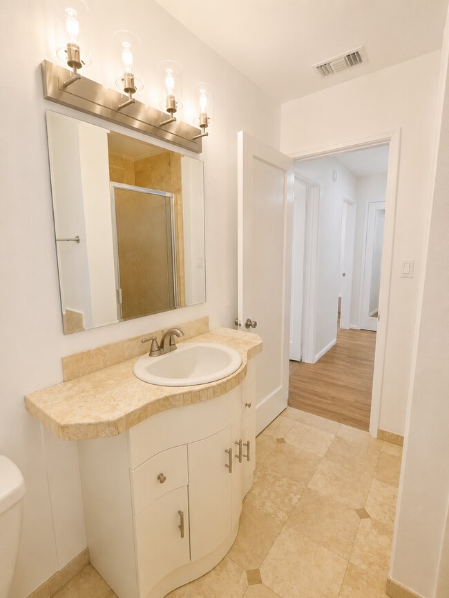 Building Photo - 2157 W 109th Pl