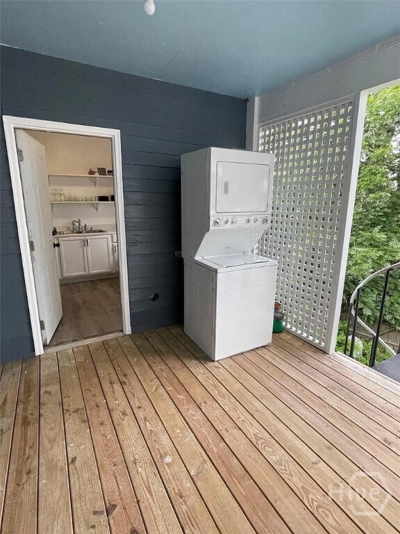 Building Photo - 2206 Barnard St