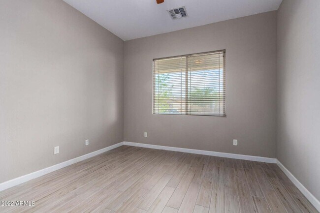 Building Photo - 13784 W Sarano Terrace