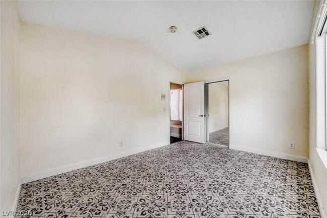 Building Photo - 8533 Sierra Cima Ln