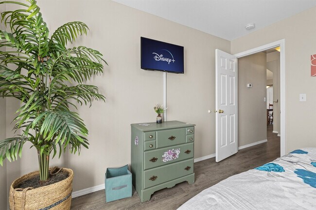 Building Photo - 7302 Bay Meadows Dr