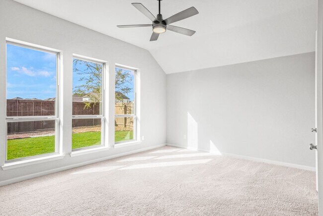 Building Photo - Beautiful 4 bed 3 bath Single Story Home i...