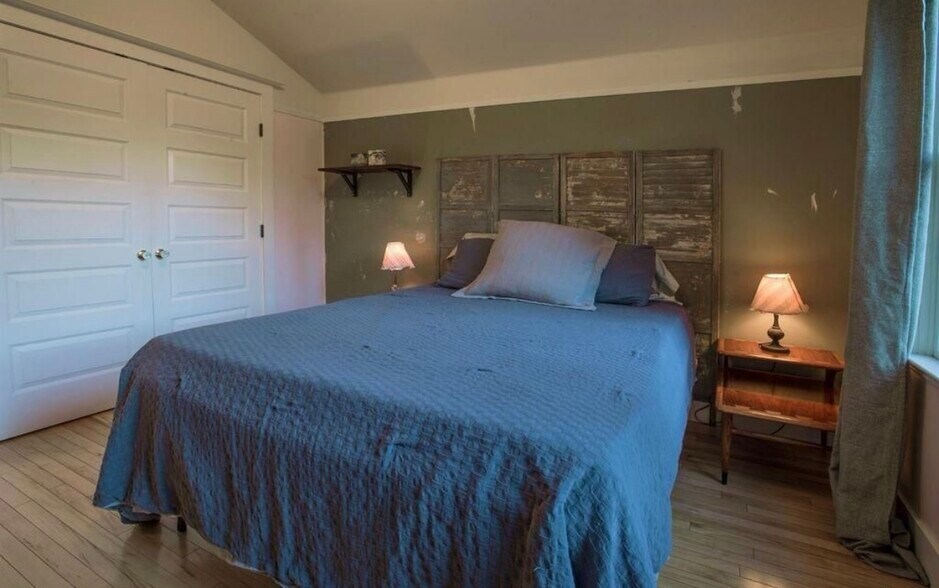 Upstairs bedroom/study - 305 25th Street
