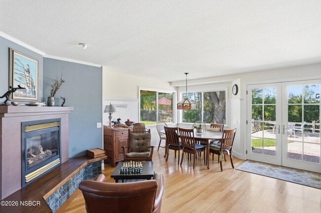 Building Photo - 2611 Janin Way