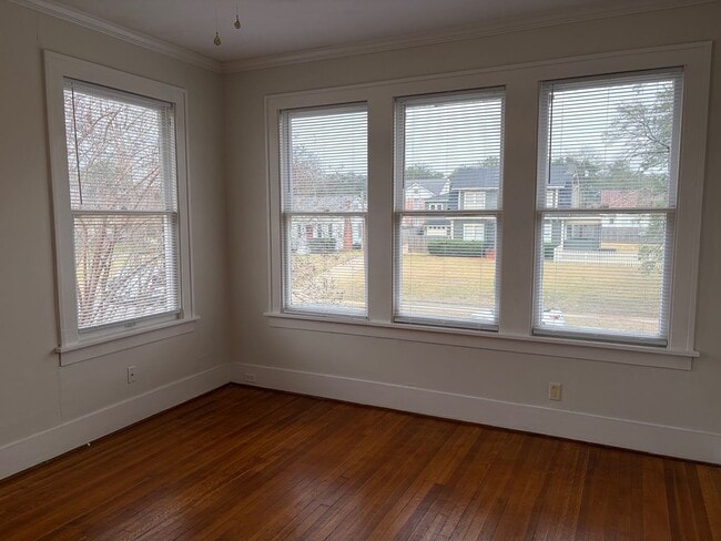 Building Photo - South Highlands 1BR/1BA