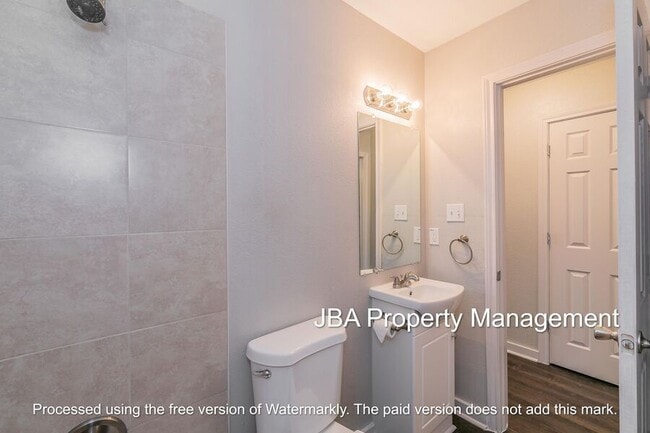 Building Photo - 3515 Selk Ave