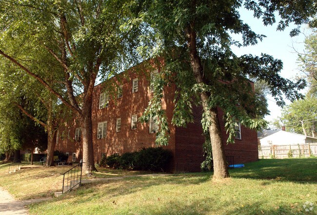 Building Photo - 1124 Kenilworth St