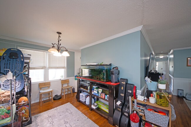 Building Photo - 314 Woodhaven Dr