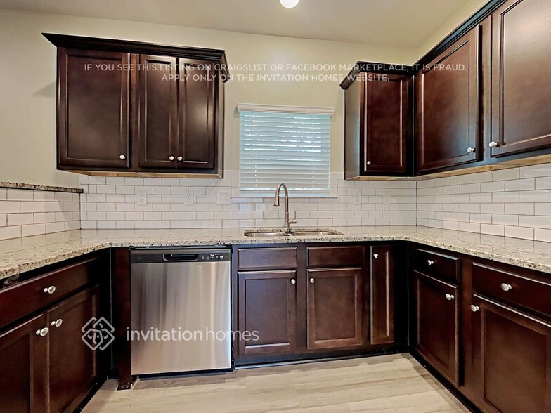 Building Photo - 178 Lantana Crossing
