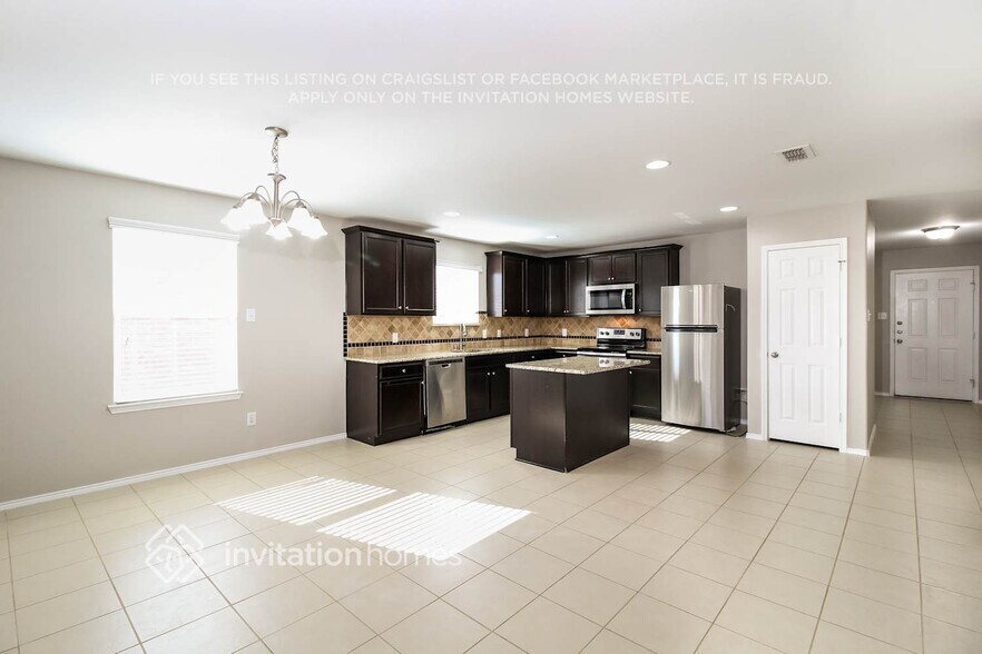 Building Photo - 1717 Gayla Creek Dr