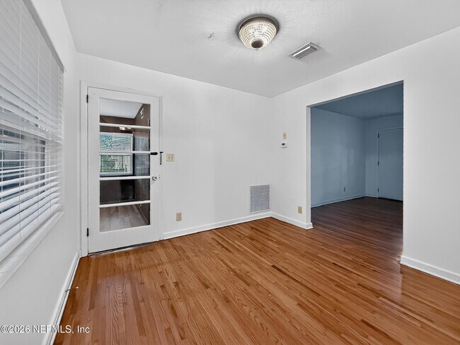 Building Photo - 6306 Romilly Dr
