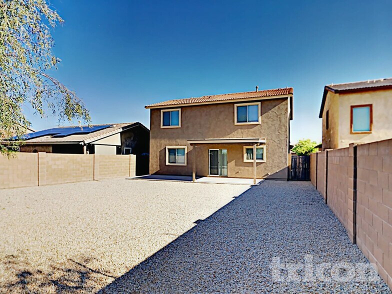 Building Photo - 45015 Bahia Dr
