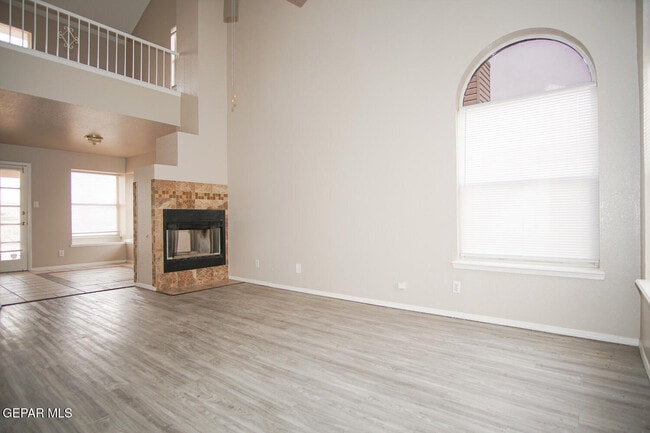 Building Photo - 5917 Chippendale Ave