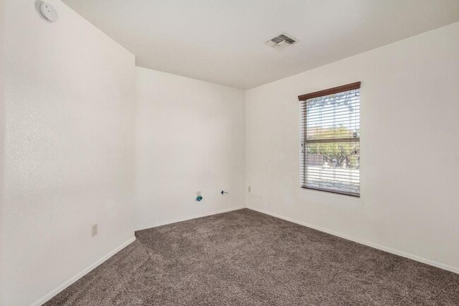 Building Photo - 13296 E Coyote Well Dr