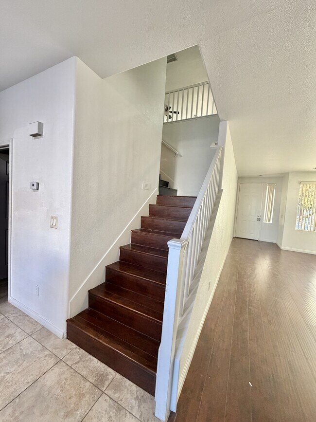 Building Photo - 2952 Jacaranda Dr