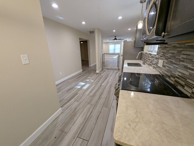 Building Photo - Greenway Glow-Up: Fully Renovated & Full o...