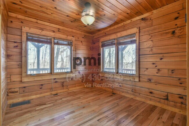 Building Photo - 461 River Estates Rd